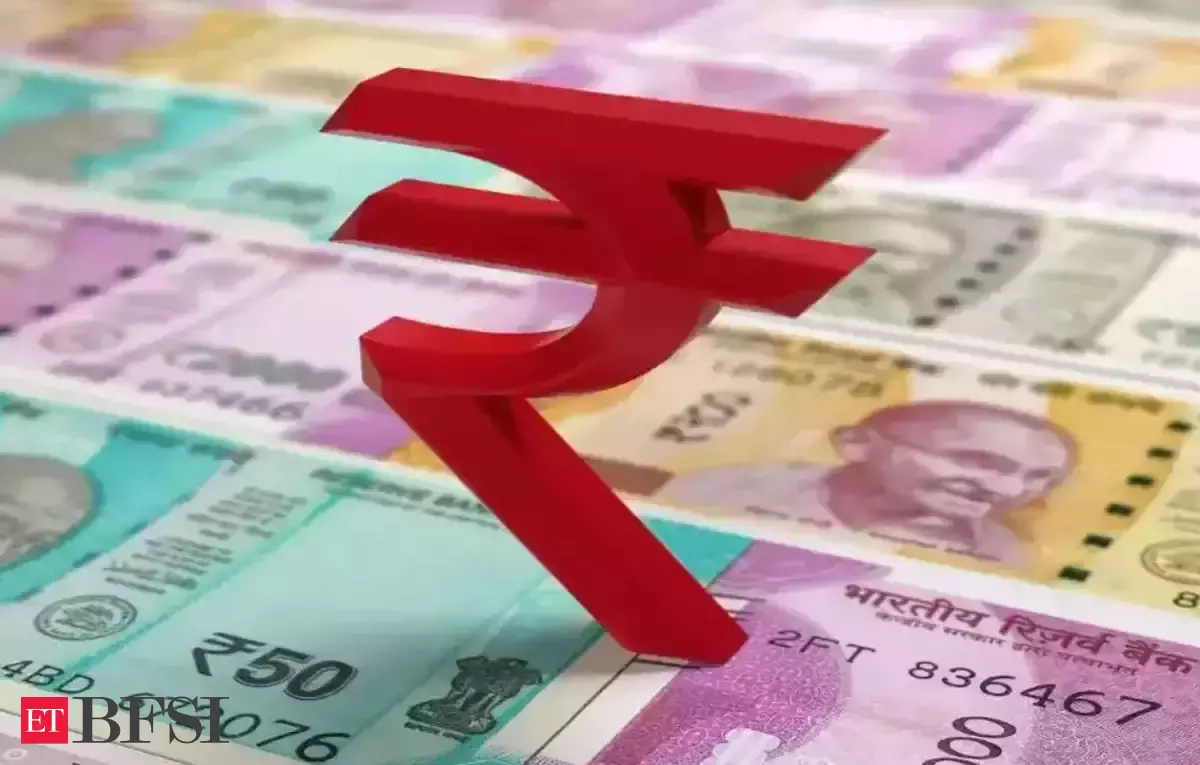 rupees-record-plunge-what-are-the-options-before-rbi