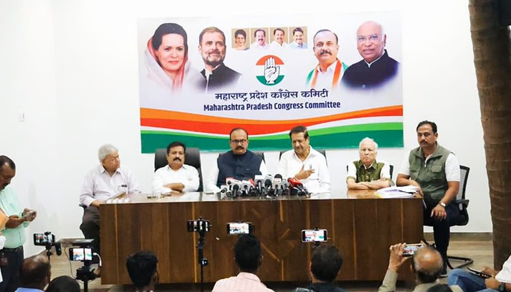 freepressjournal-marathi_2025-07-31_510lkj3w_Prithviraj-Chavan-press-conference-Narendra-Modi-disqualification