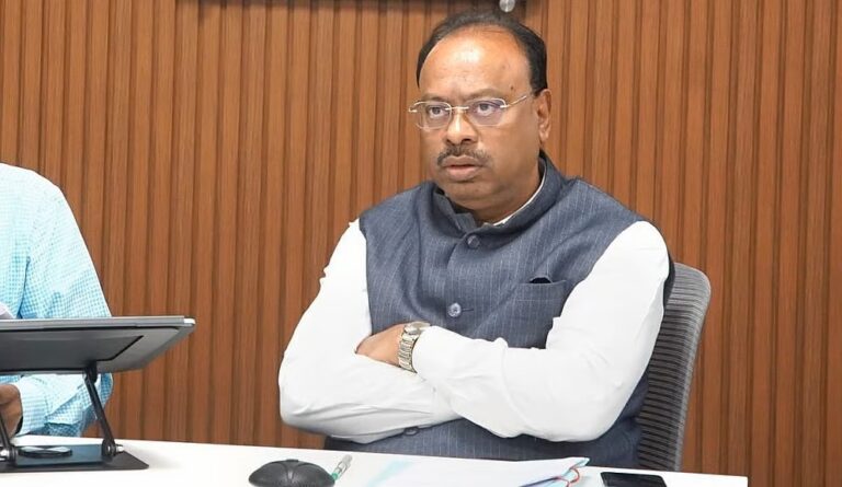 freepressjournal-marathi_2025-11-13_orn8zoqt_bawankule