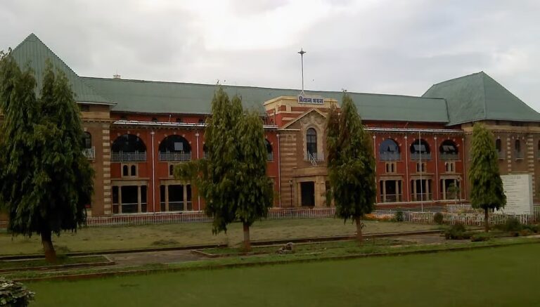 freepressjournal-marathi_2025-11-18_s9ip3le3_maharashtra-winter-session-nagpur-vidhan-sabha-december