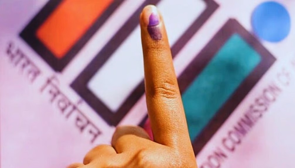 freepressjournal-marathi_2025-11-01_r95yubmn_state-election-commission-expense-watch-committee-maharashtra